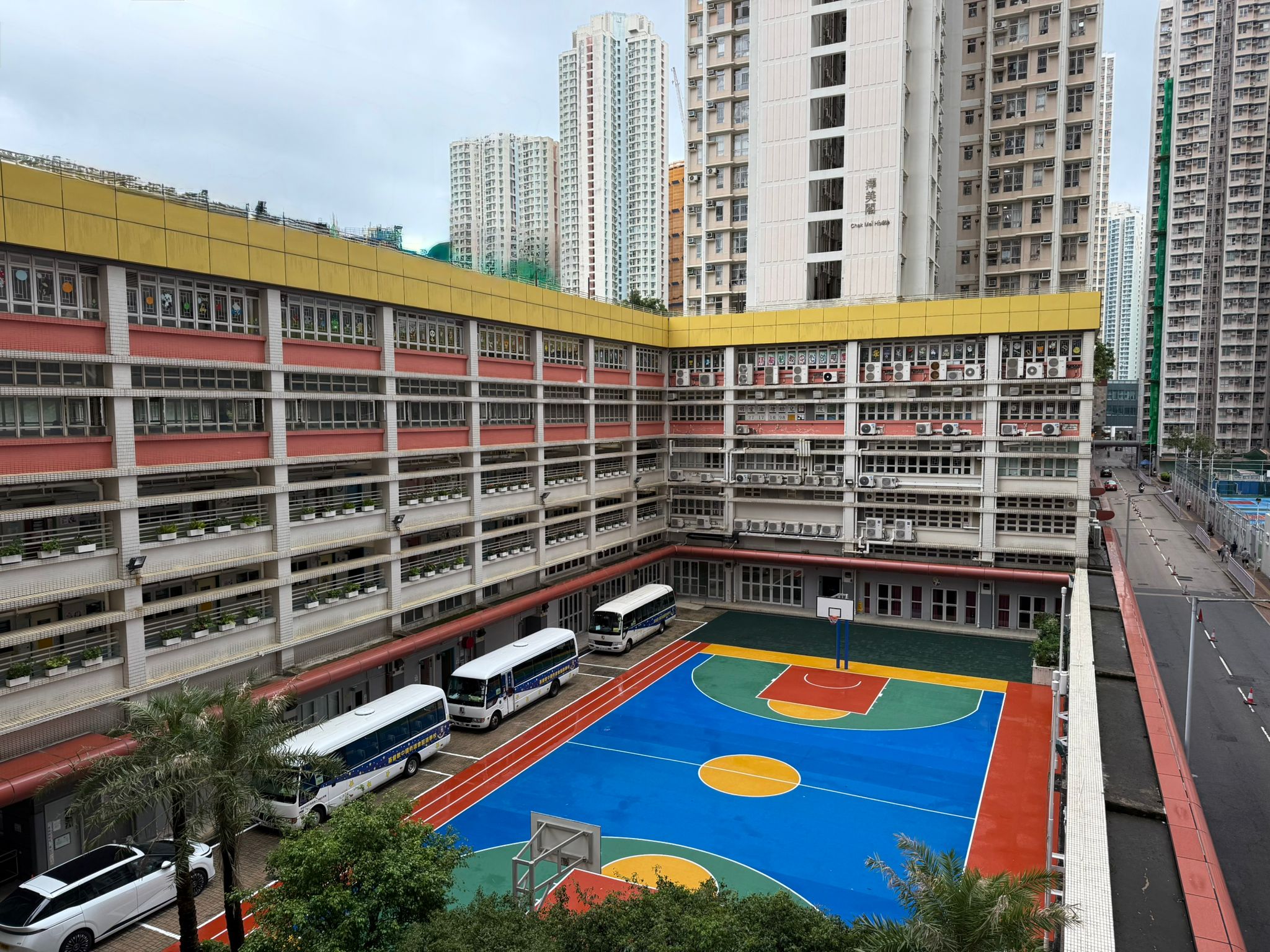 按下可透過360角度檢視校園環境